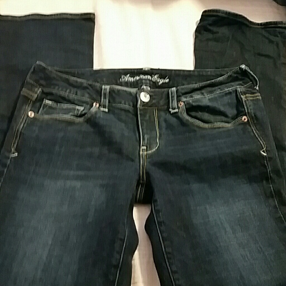 EUC american eagle Skinny Kick jeans